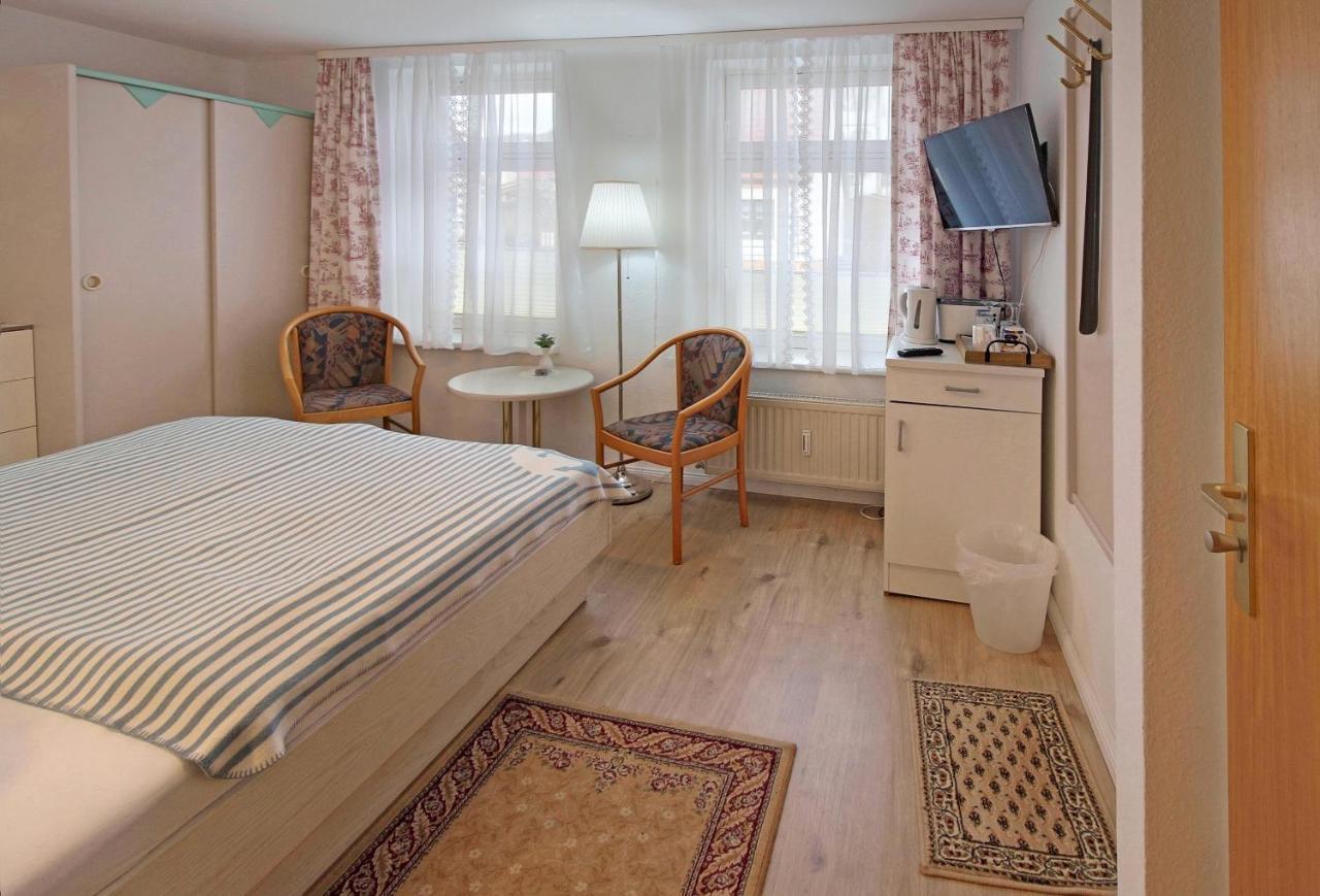 Ferienzimmer In Der Villa Ostseelilie Sassnitz Exterior foto